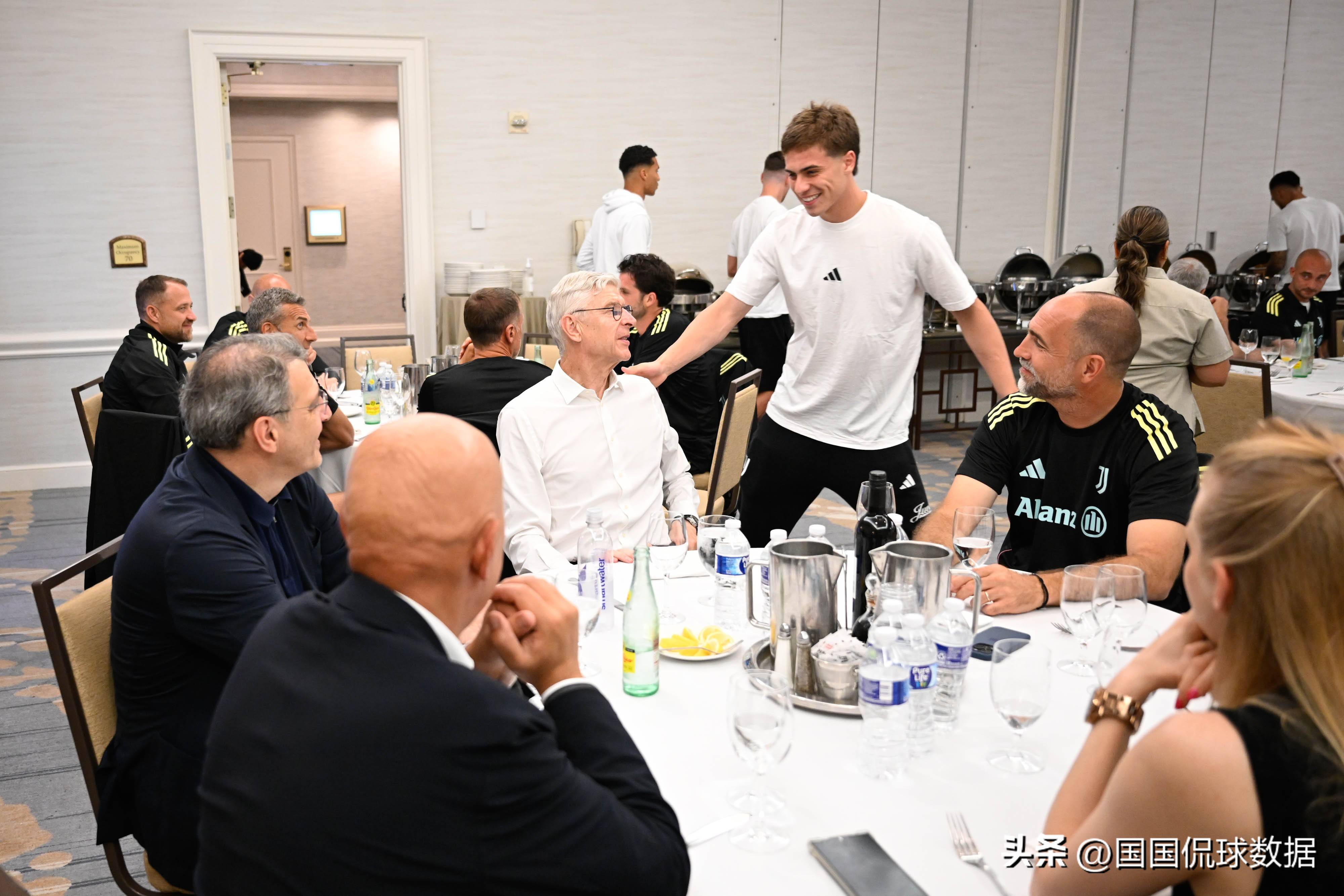 爱游戏官方入口-社区盾转会期再迎强敌,葡萄牙体育再遭质疑,主帅态度——信心回归,身体对抗强度拉满的简单介绍