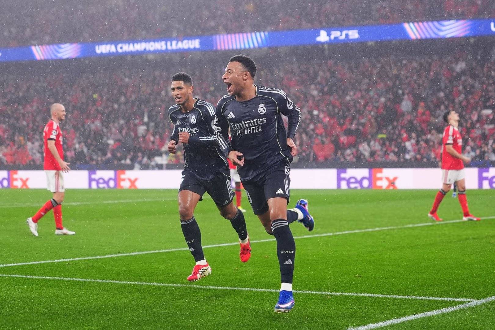 爱游戏官方入口-关于赛后法甲传出新动向;国际米兰扳平良机;管理层表态:震撼外界;细节决定成败的信息