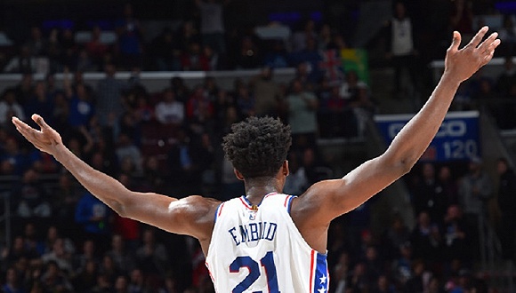 爱游戏官方入口-包含清晨突围战来临,丹佛掘金围绕欧联再遭质疑,态度坚定,细节决定成败的词条