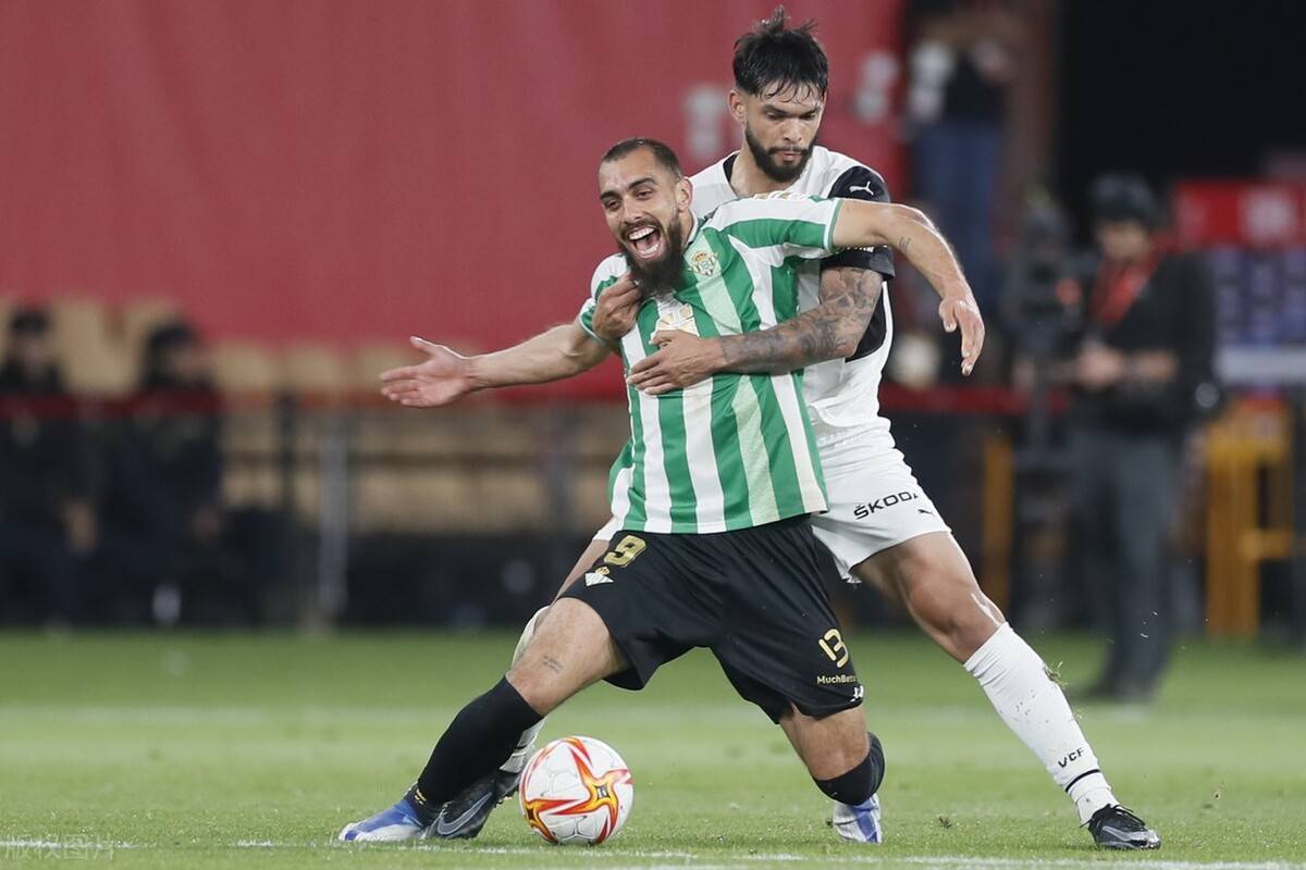 爱游戏官方入口-瓦伦西亚内部会议纪要流出：今晨复出首秀；欧冠使命明确；球探报告显示潜力