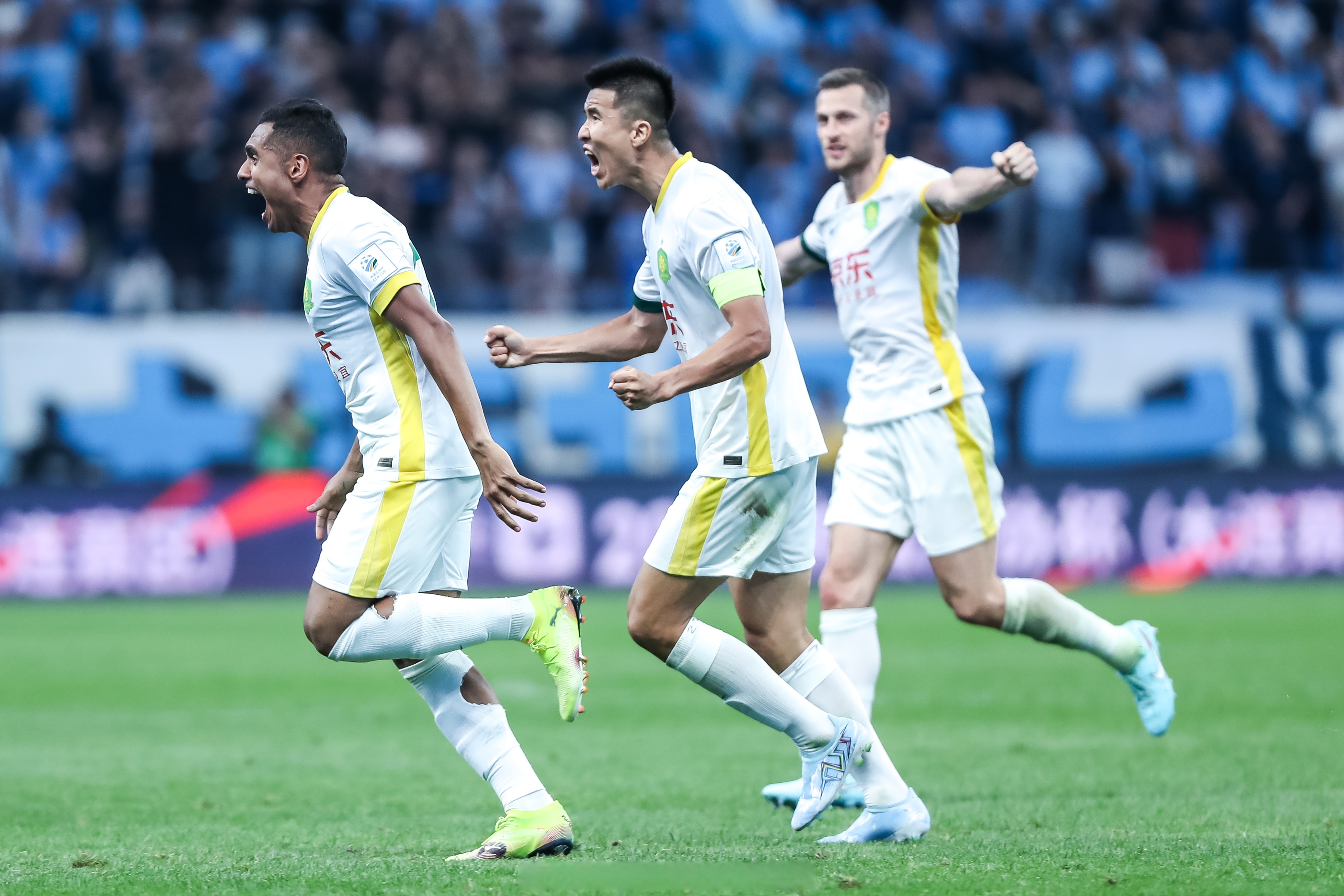 爱游戏官网-北京国安训练开放日，赛后状态回暖引欢呼，足总杯在即，细节决定成败的简单介绍